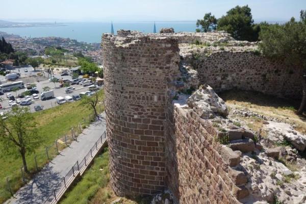 Kadifekale Castle | Daily Tours