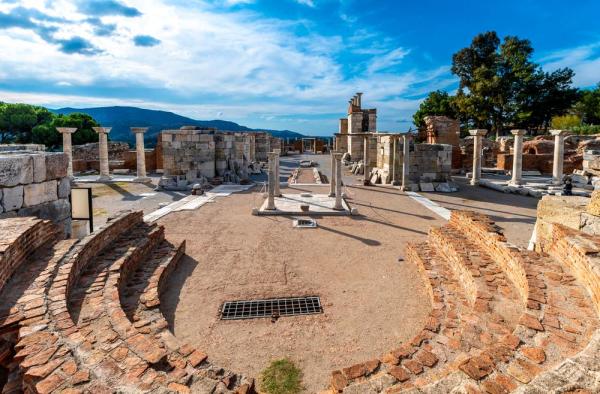 Basilica of St. Jean – Izmir Airport Selcuk Transfer