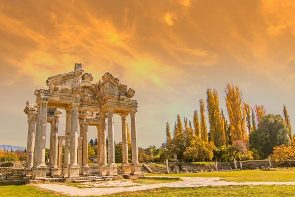 Discover Asia Minor with Professional Guide |Start Exploring from Izmir Airport