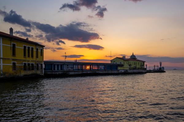 Beyond the Ruins: A Local's Guide to Izmir's Hidden Gems