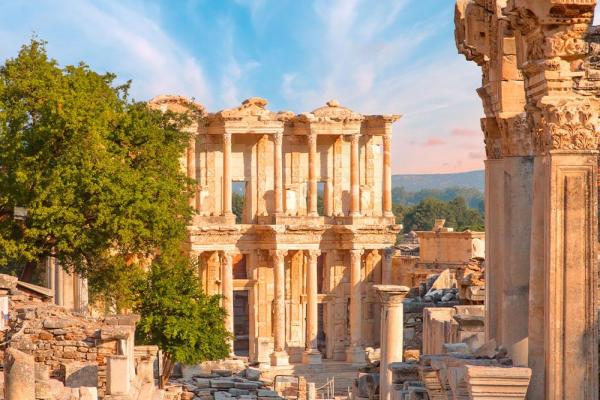 El Máximo Desafío de Un Solo Día: Vivir Éfeso y Pamukkale en un Único Tour Privado