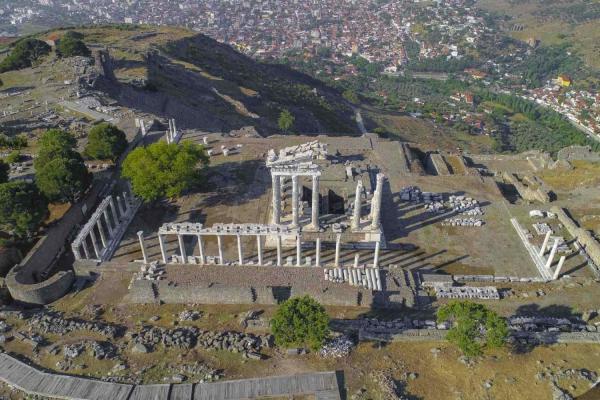 Pergamon: Living Where Satan's Throne Is